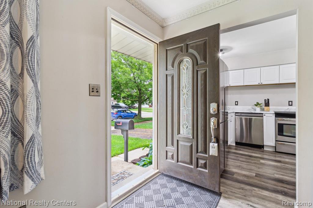 4458 Harding Street, Dearborn Heights, MI 48125 — Photo 5