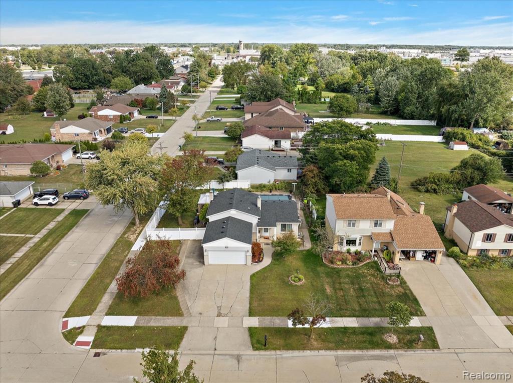 40058 Fraser Drive, Sterling Heights, MI 48310 — Photo 49