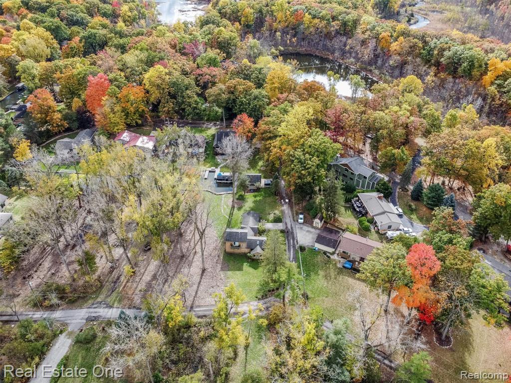633 Appalachi Street, Commerce Twp, MI 48390 — Photo 8