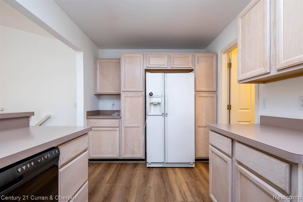41898 RIVERWOOD Court, Canton, MI 48187 — Photo 14