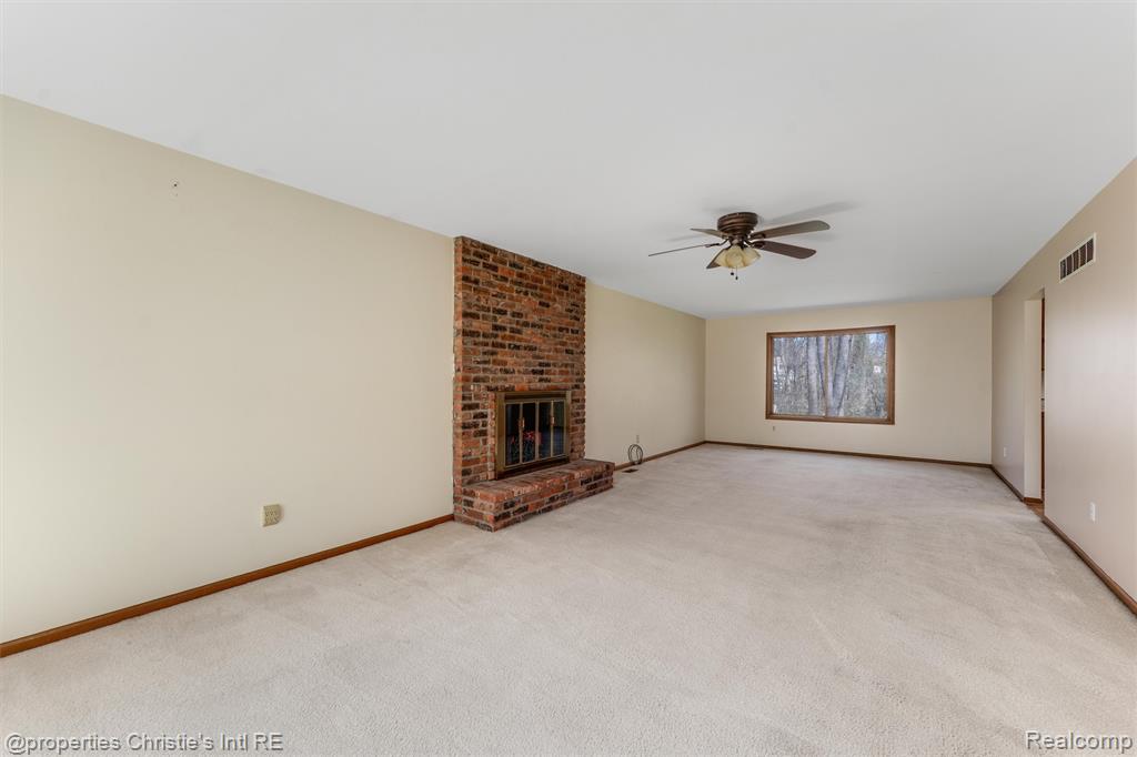 7514 Olde Sturbridge Trail, Clarkston, MI 48348 — Photo 3