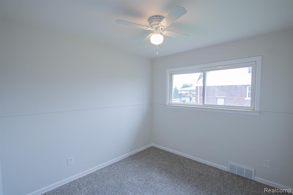 6742 Buhr Street, Hamtramck, MI 48212 — Photo 10