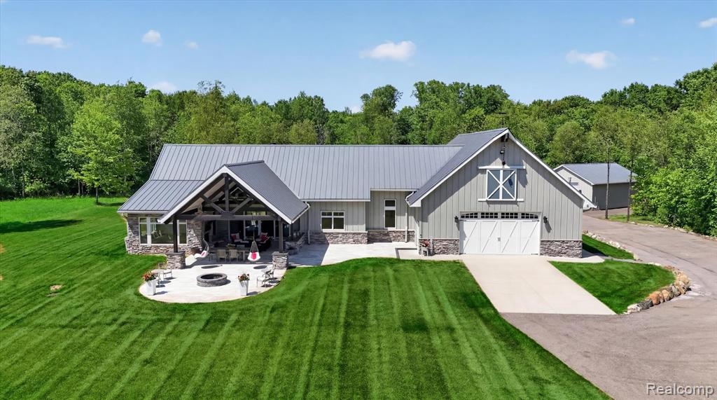 10500 W Grand River Road, Fowlerville, MI 48836
