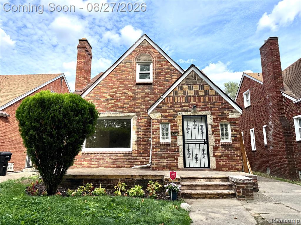 16822 Robson Street, Detroit, MI 48235