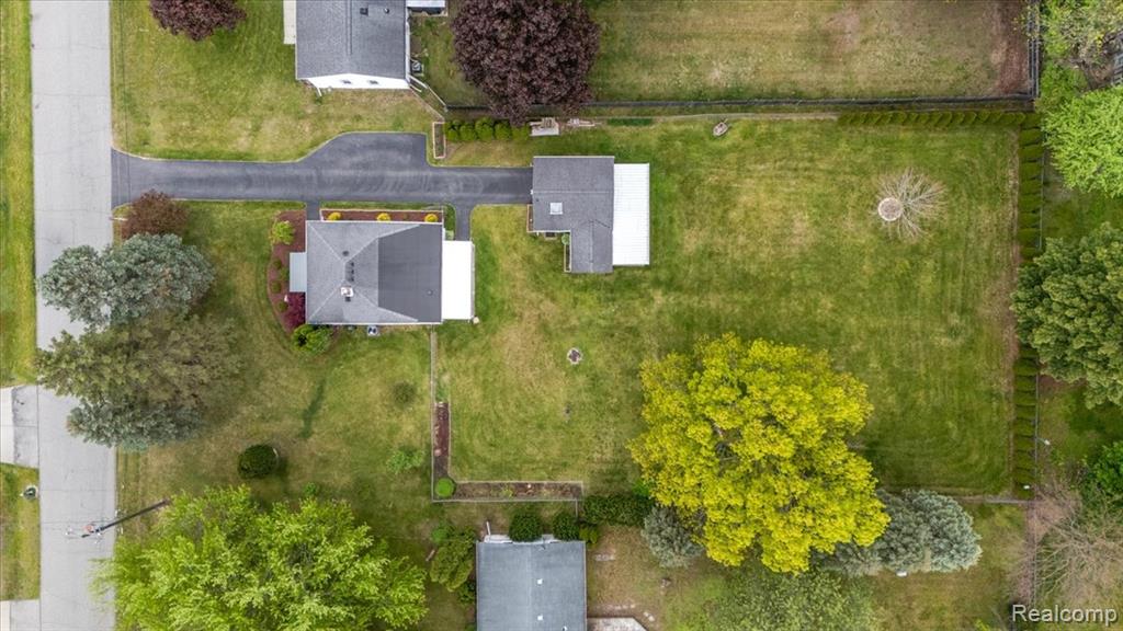 8529 Munrovia Street, Shelby Twp, MI 48317 — Photo 12