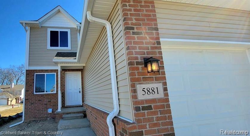 5881 Woodruff View Drive, Brighton, MI 48116 — Photo 2