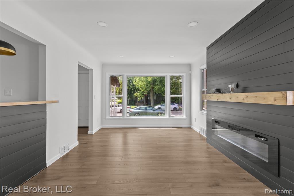 15000 Stansbury Street - Photo 5