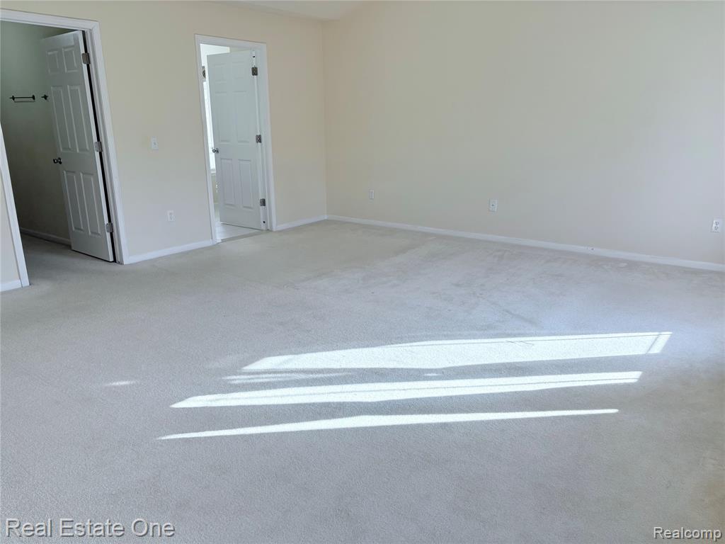6178 Elarz Drive, Troy, MI 48085 — Photo 13