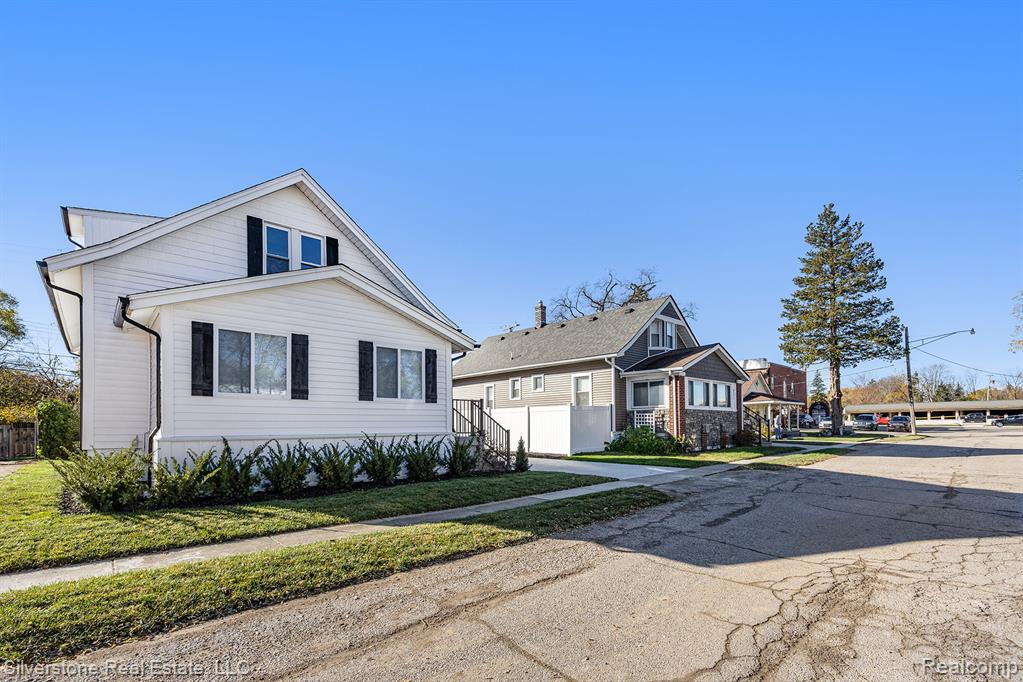 8080 Wicker, Washington, MI — Photo 3