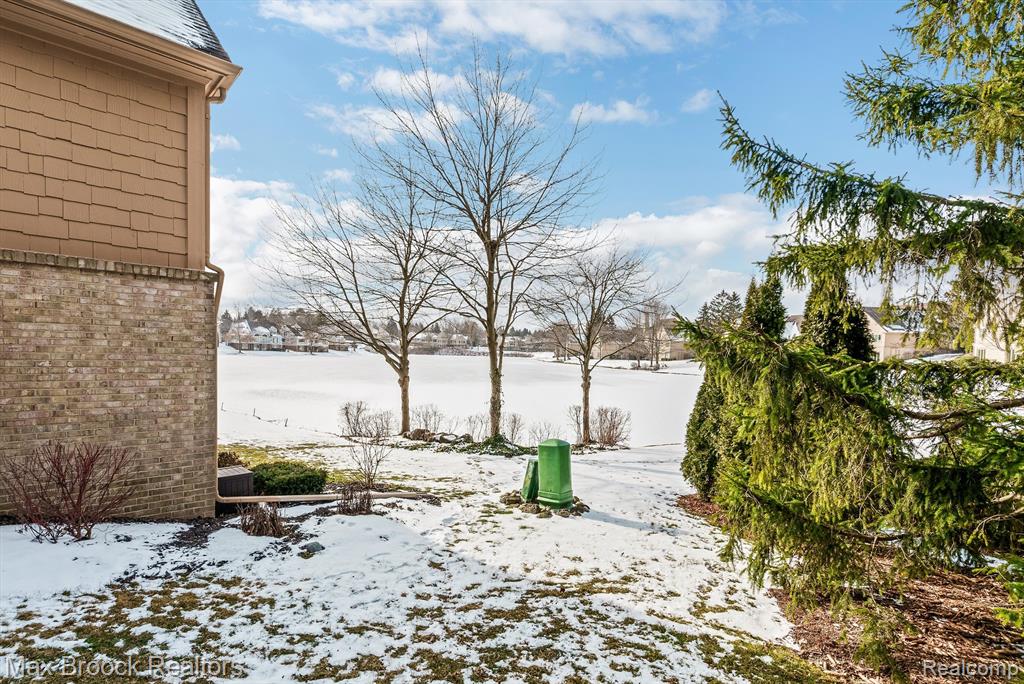 684 Deauville Lane, Bloomfield Hills, MI 48304 — Photo 57