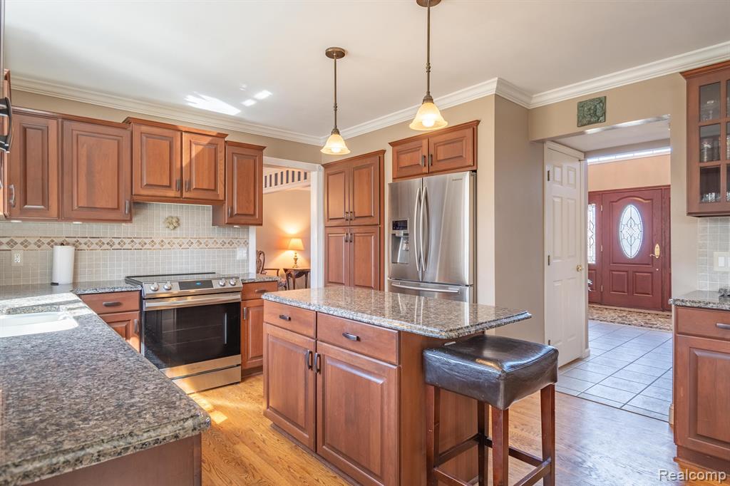 49035 QUAIL RUN Drive S, Plymouth, MI 48170 — Photo 17
