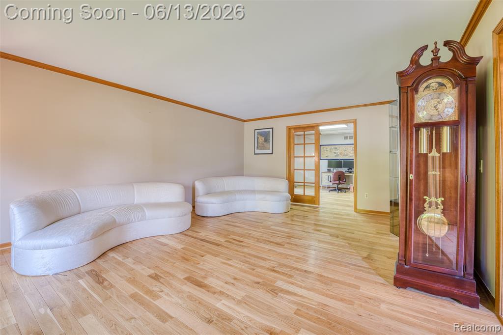 29342 Strathmore Drive, Farmington, MI 48331 — Photo 12