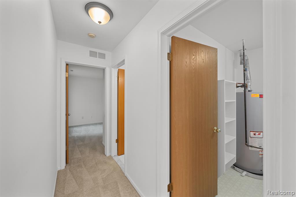 42565 Lilley Pointe Drive, Canton, MI 48187 — Photo 15