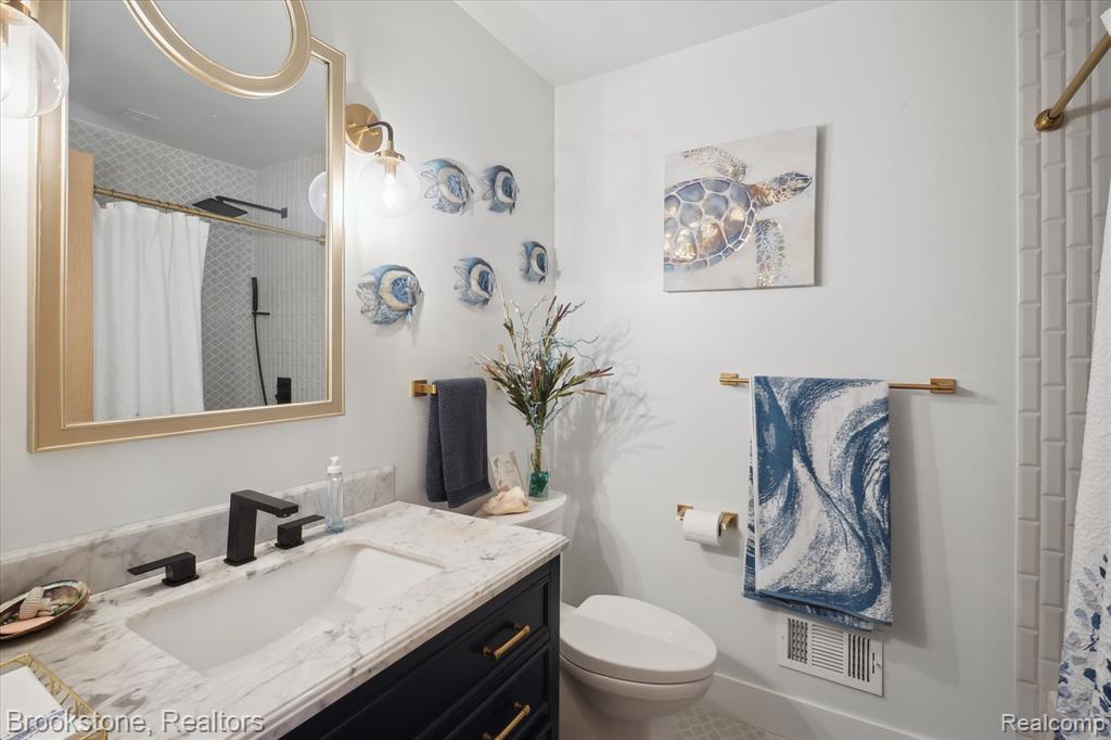 5195 Richard Run, West Bloomfield, MI — Photo 31