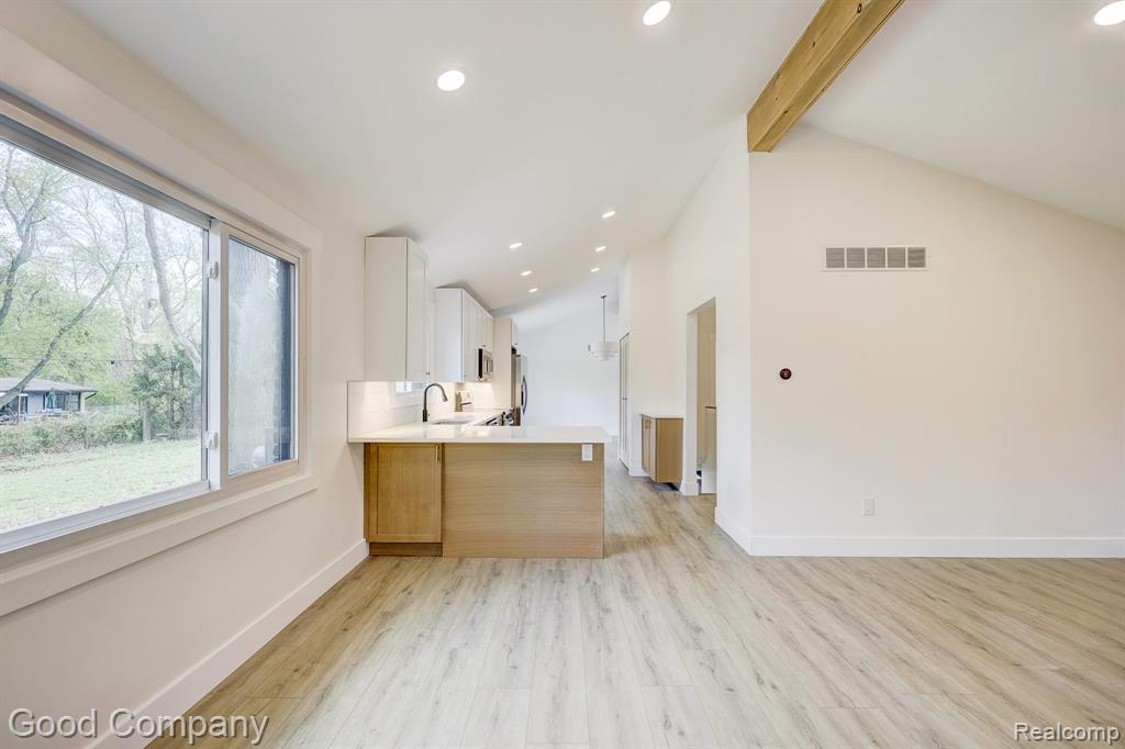 24250 Majestic Street, Oak Park, MI 48237 — Photo 17