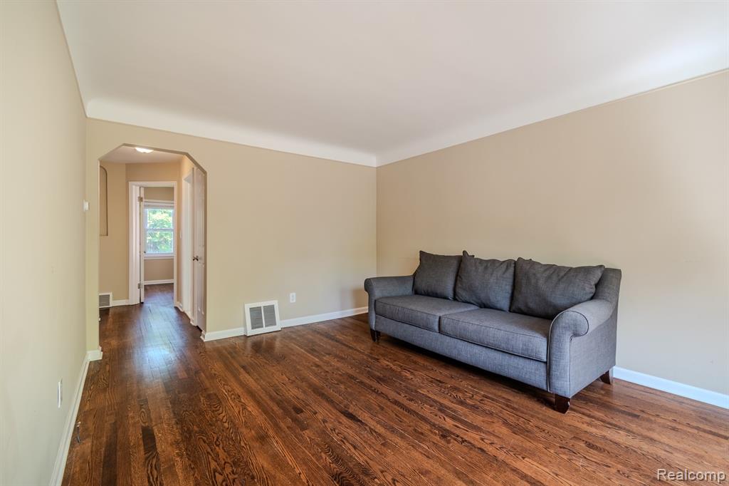 4355 Elmwood Avenue, Royal Oak, MI 48073 — Photo 5