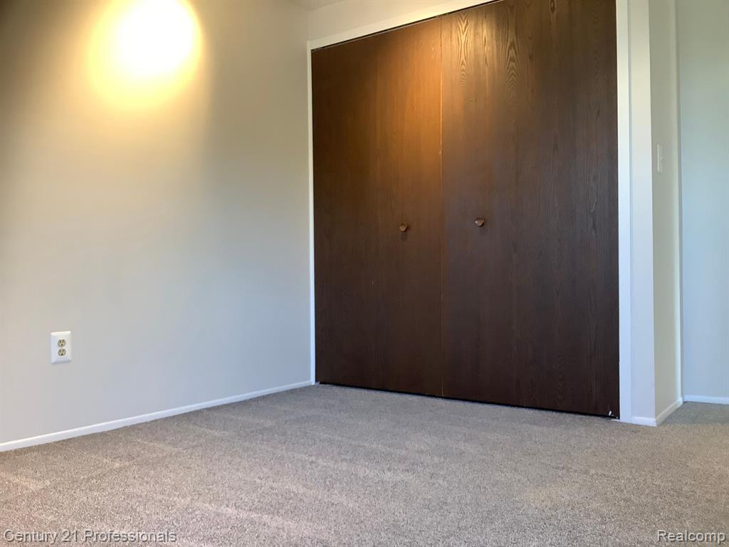 37691 COLONIAL Drive, Westland, MI — Photo 20