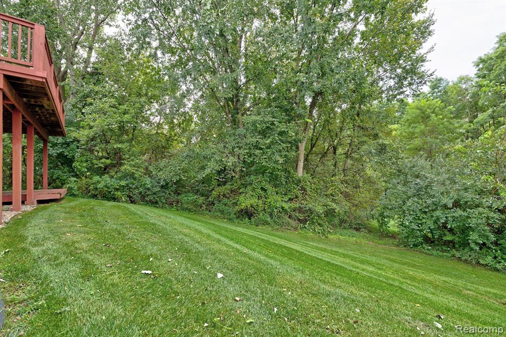 10154 HAWTHORNE RIDGE Road, Goodrich Vlg, MI — Photo 47
