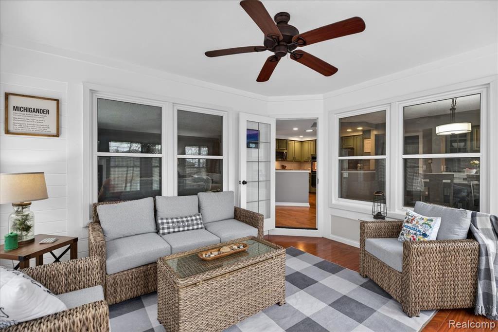 6828 Country Lane Drive, Davisburg, MI 48350 — Photo 12