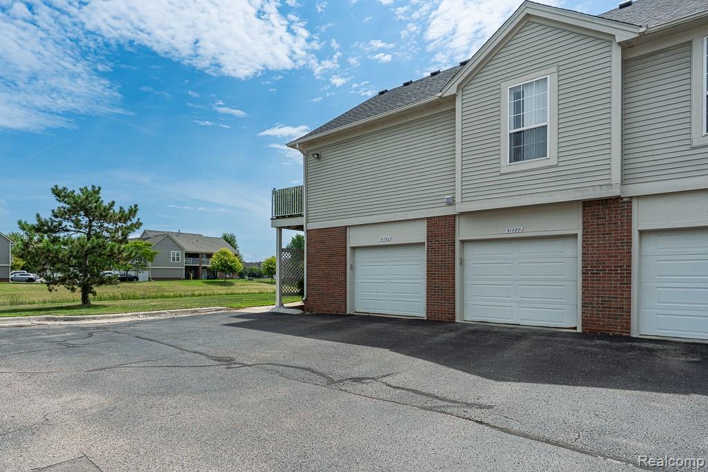 51780 Adler Park Drive W, Chesterfield, MI — Photo 36