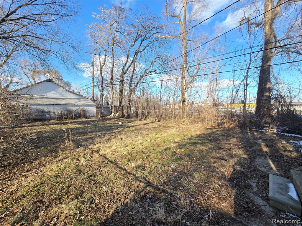 18119 Cornwall Street - Photo 5