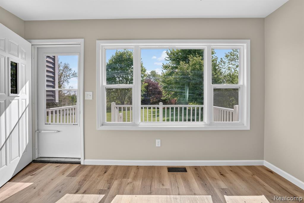 1215 N Oak Road, Davison, MI 48423 — Photo 5