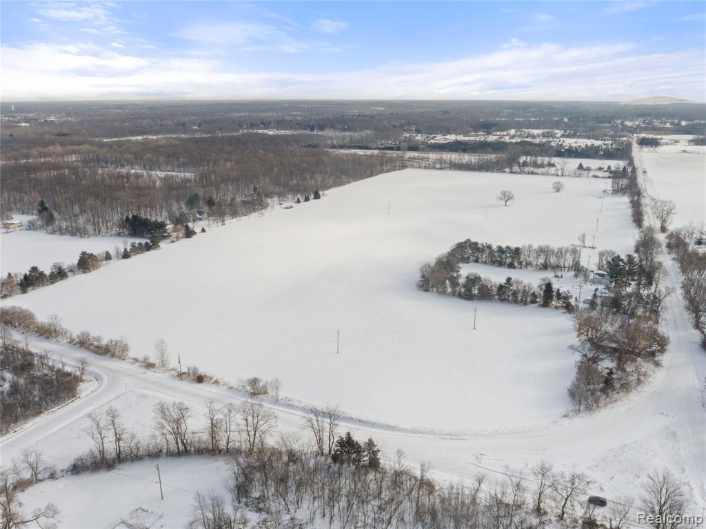 BRE A00 Six Mile Road, South Lyon, MI — Photo 8