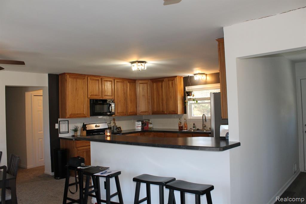 9611 WHITEWOOD Road, Pinckney, MI 48169 — Photo 13