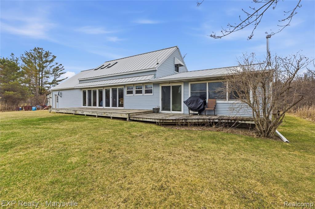 5265 Smiths Creek Road, Kimball, MI — Photo 40