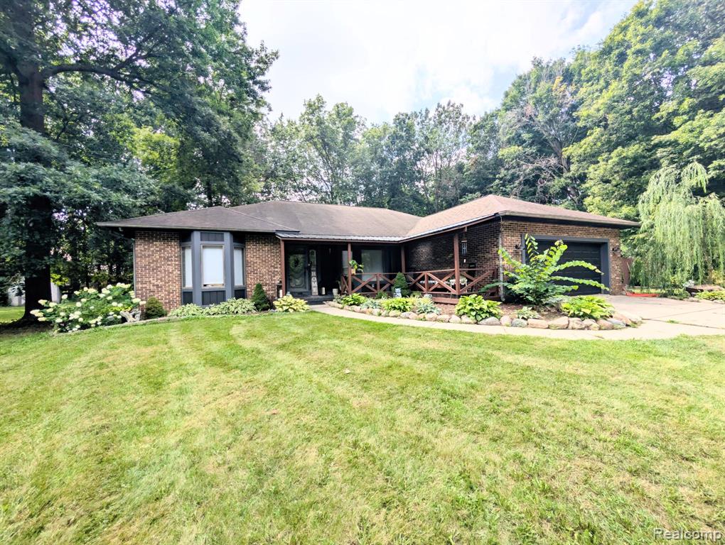 5251 Lin Hill Drive, Swartz Creek, MI 48473