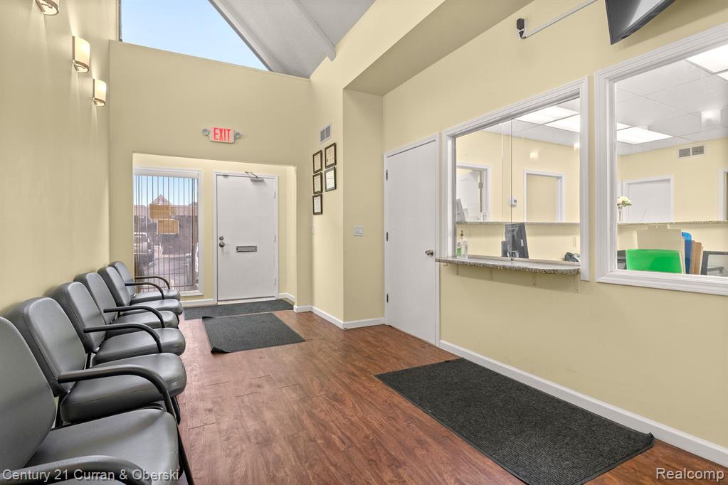8544 N CANTON CENTER Road, Canton, MI 48187 — Photo 3