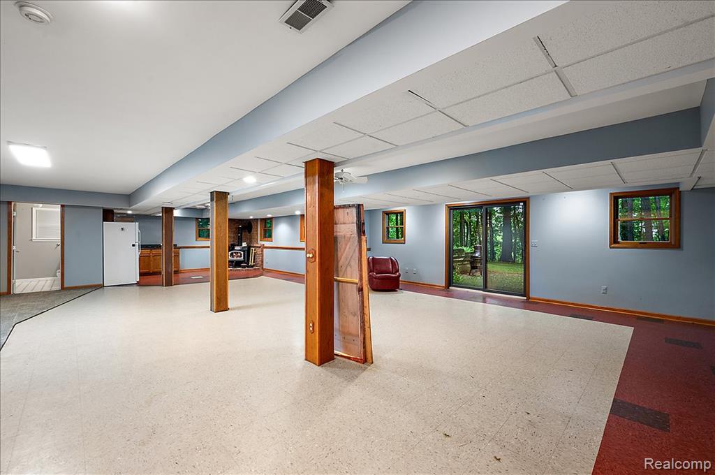 670 Rolling Acres Drive, Ortonville, MI 48462 — Photo 42