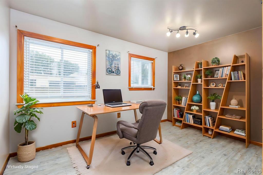 37281 Clio Street, Harrison Township, MI — Photo 17
