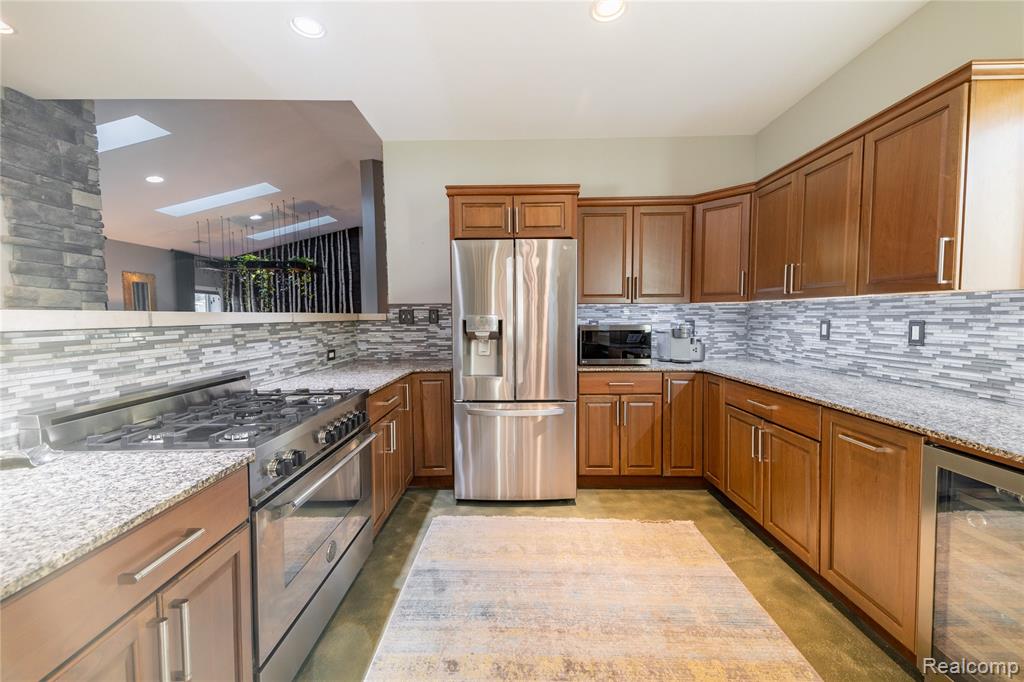 21527 Parke Lane, Grosse Ile, MI 48138 — Photo 15