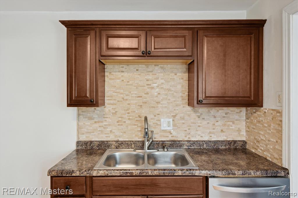 6835 Gilman Street, Garden City, MI — Photo 23