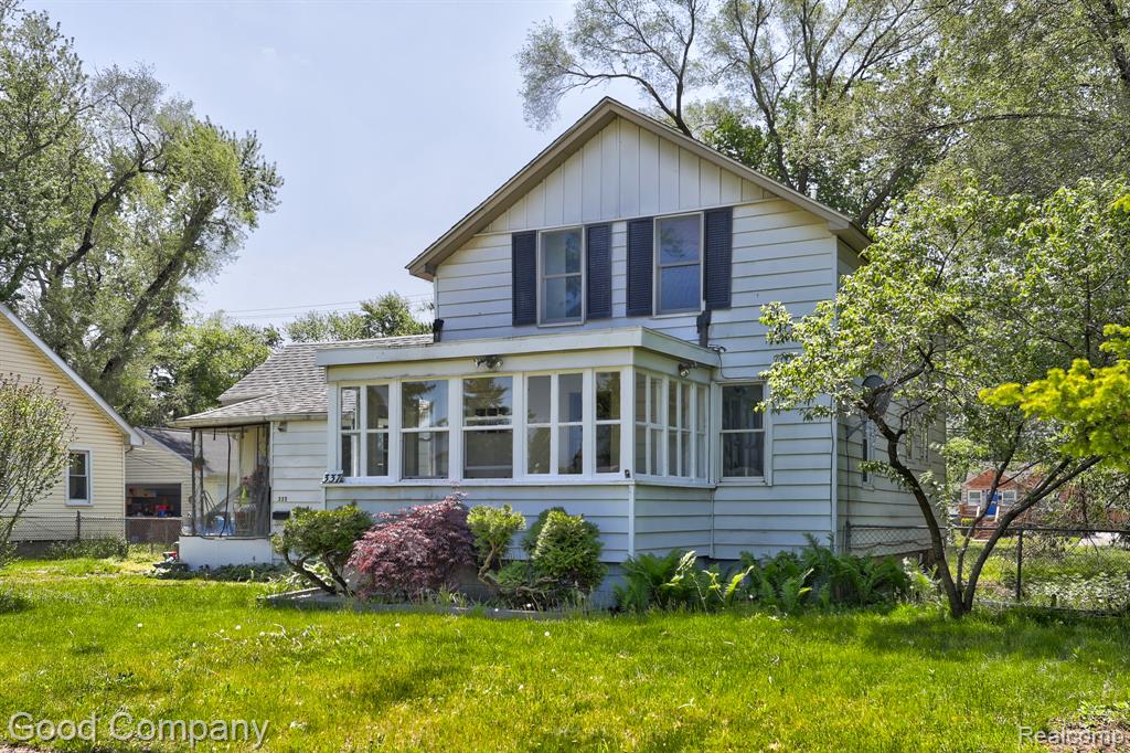 335 W Lincoln Avenue, Madison Heights, MI 48071