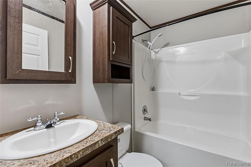 46545 Le Grande Boulevard, 978, Macomb, MI 48044 — Photo 14