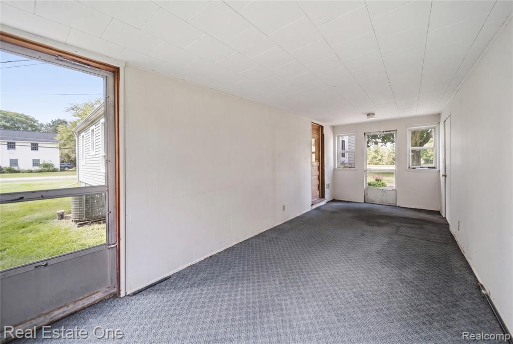 665 S Howell Street, Pinckney, MI 48169 — Photo 3