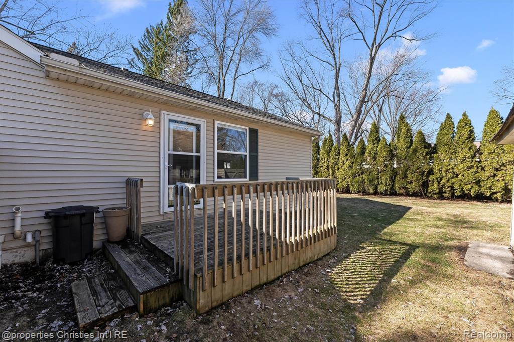 9280 Tanbay Street, Commerce Twp, MI 48382 — Photo 27