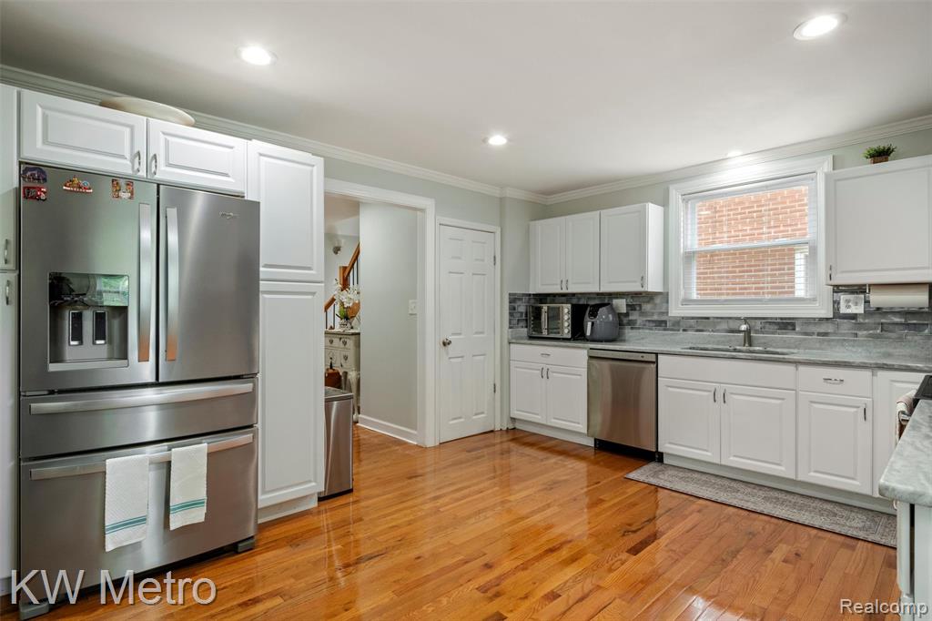 14430 Glastonbury Avenue, Detroit, MI 48223 — Photo 11