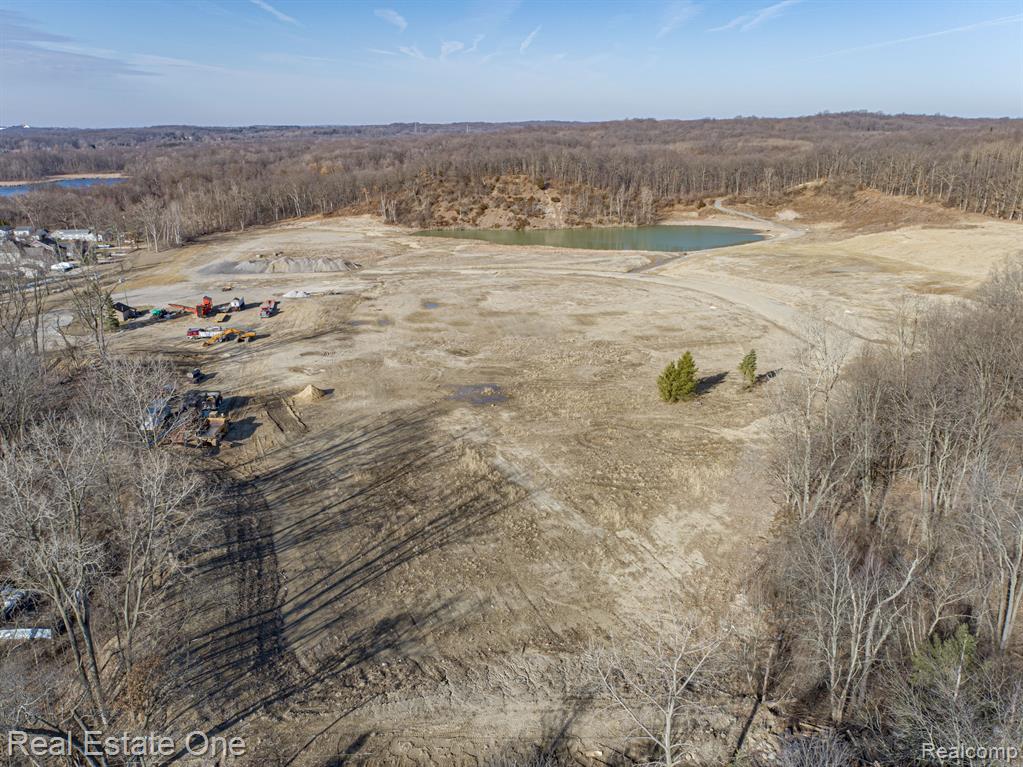 6 Park Ridge Road, White Lake, MI — Photo 11