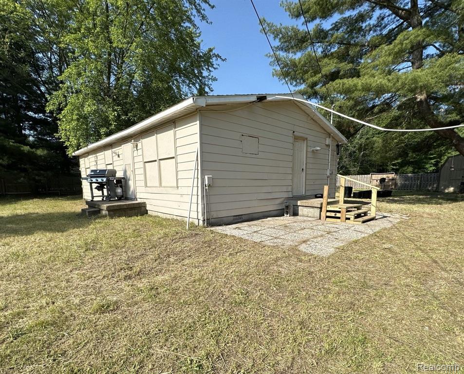 13310 BUECHE Road, Montrose, MI 48457 — Photo 2