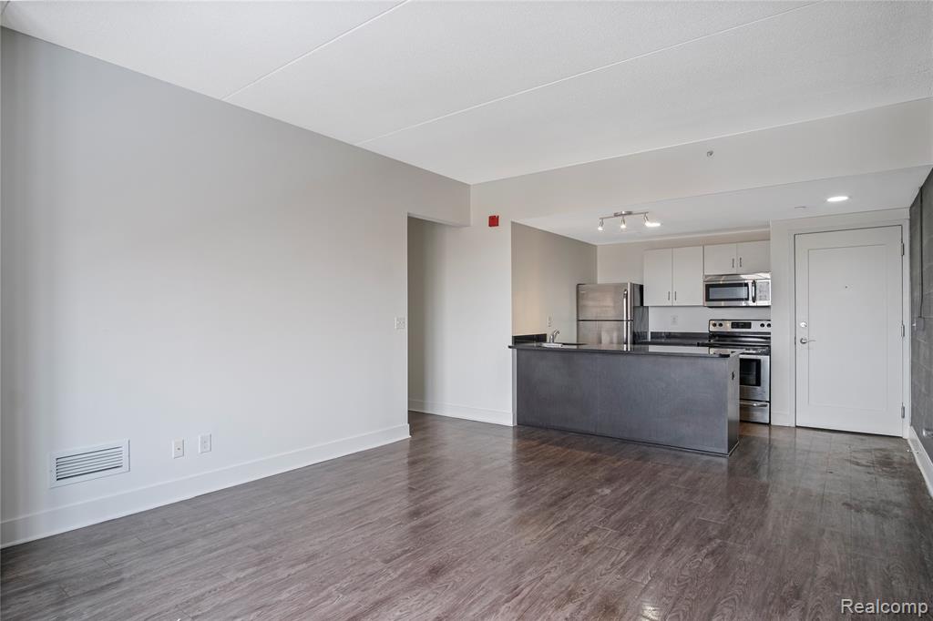 3075 W Grand Boulevard, Detroit, MI 48202 — Photo 11