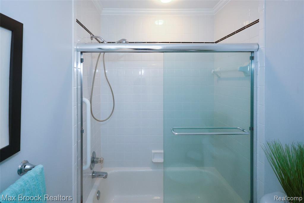 444 Chester Street S, 413, Birmingham, MI 48009 — Photo 57