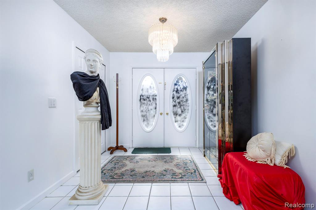 52448 Cedar Mill Drive, Macomb, MI 48042 — Photo 9