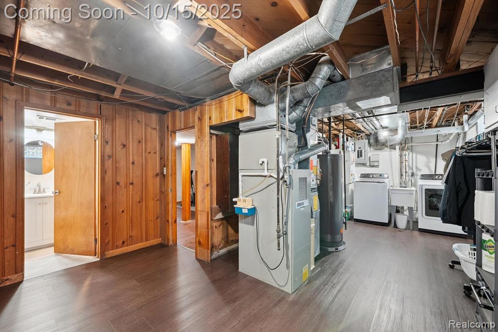 9931 E Clements Circle, Livonia, MI 48150 — Photo 34