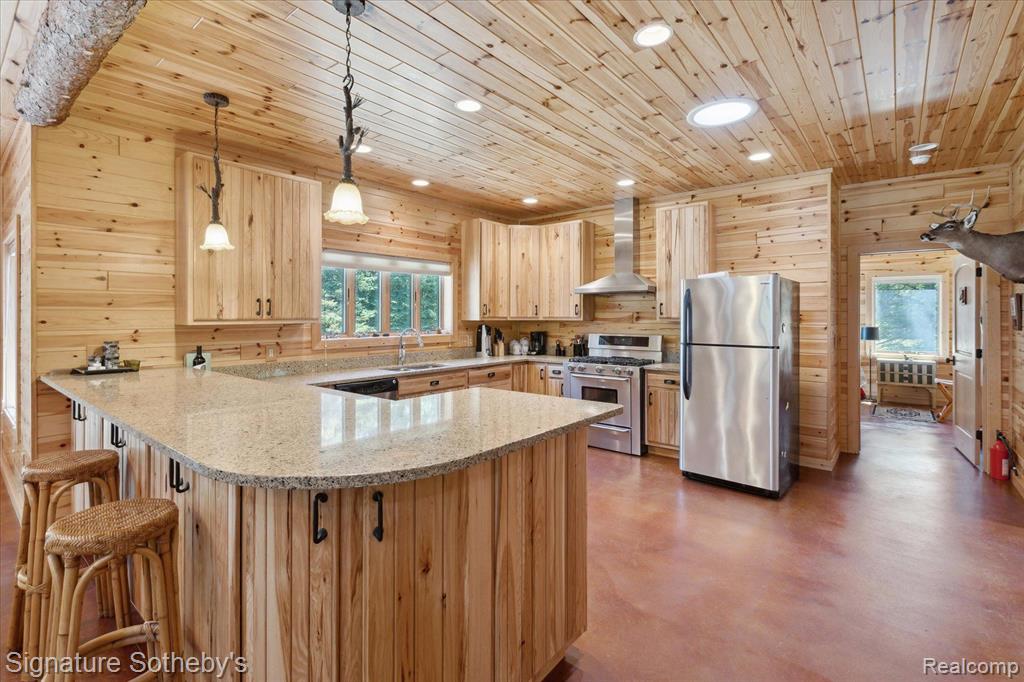 9842 Misery Bay, Alpena, MI 49707 — Photo 18