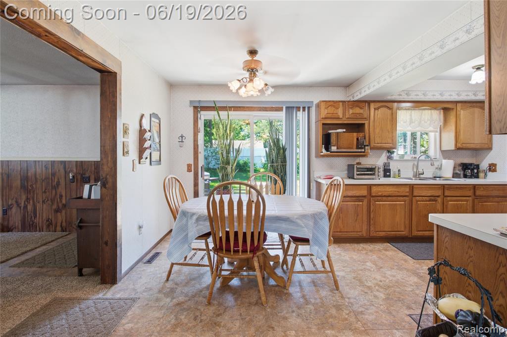 47395 Dequindre Road, Rochester Hills, MI 48307 — Photo 4