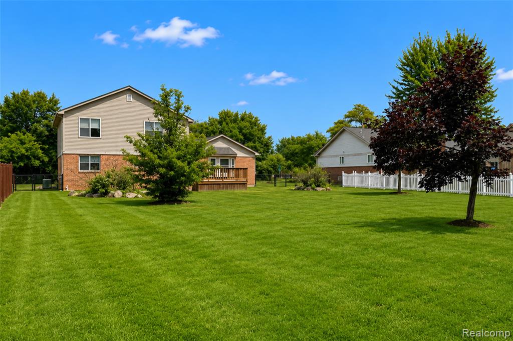 41585 Cherry Hill Road, Canton, MI 48188 — Photo 41