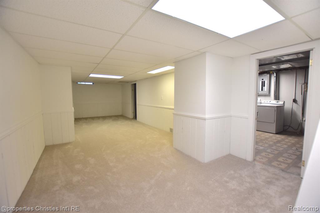 4217 COVERED BRIDGE Road, Bloomfield Hills, MI 48302 — Photo 34